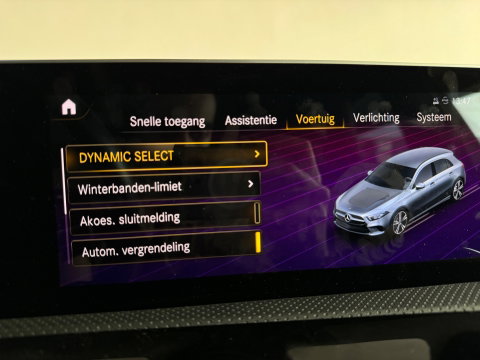 Mercedes-Benz A-Klasse 220 AMG Pano|Burmester|Cruise Control|Sfeer|Lane Assist