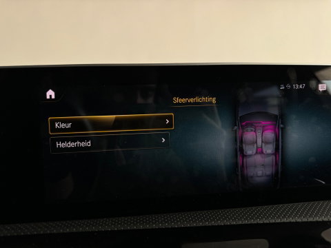 Mercedes-Benz A-Klasse 220 AMG Pano|Burmester|Cruise Control|Sfeer|Lane Assist