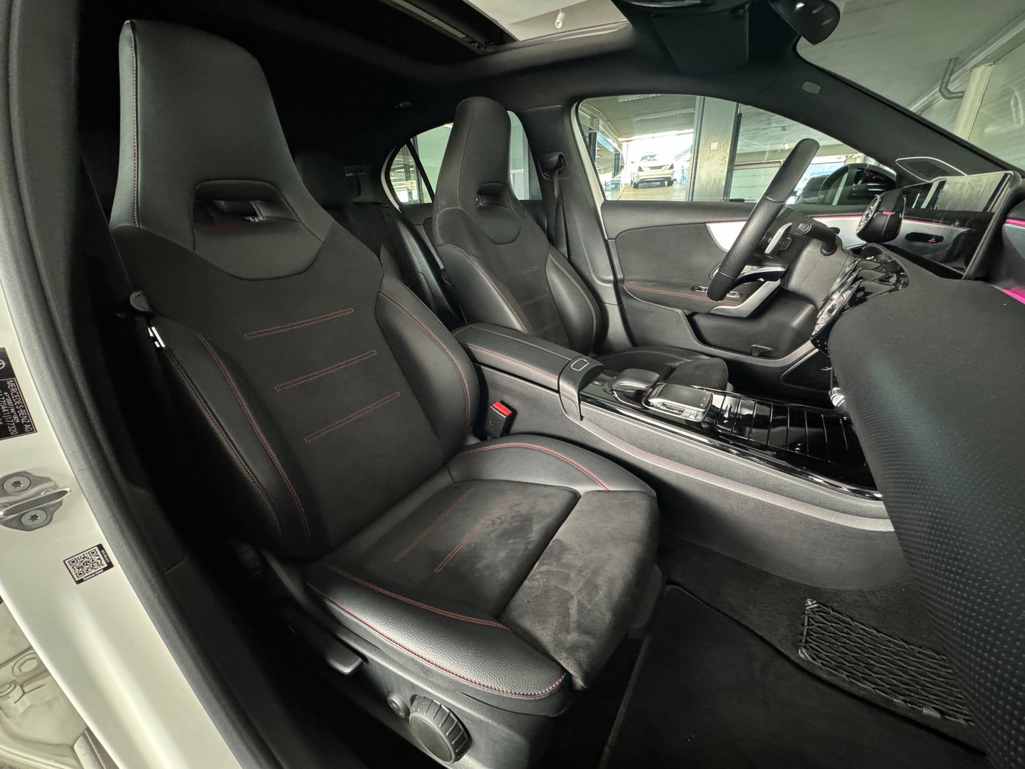 Mercedes-Benz A-Klasse 220 AMG Pano|Burmester|Cruise Control|Sfeer|Lane Assist