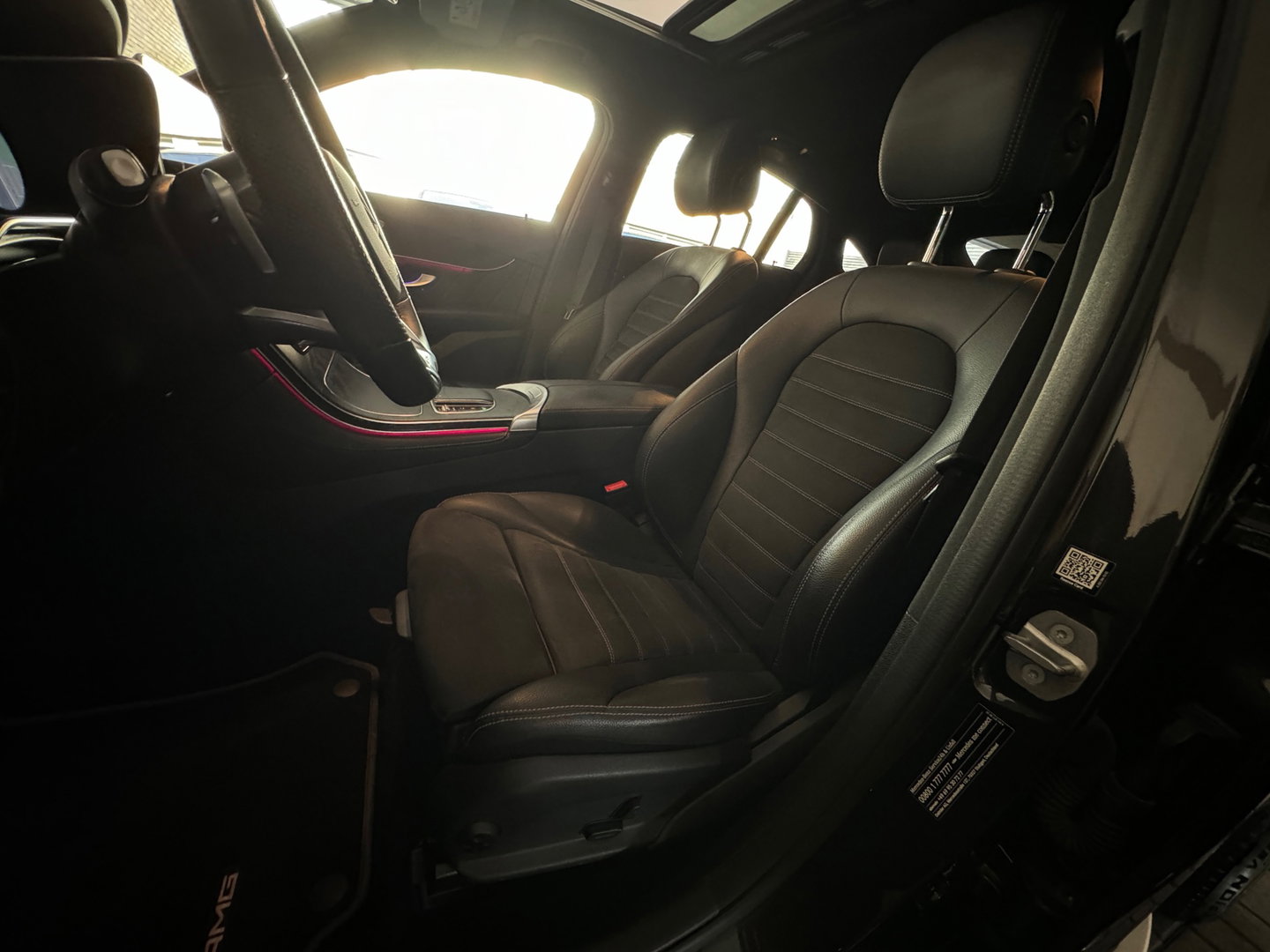 Mercedes-Benz GLC Coupé 300 4MATIC AMG Pano|ACC|Stoelverwarming|Camera