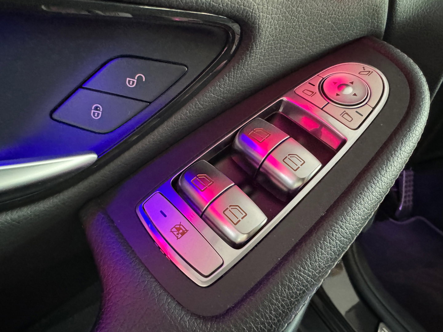 Mercedes-Benz GLC Coupé 300 4MATIC AMG Pano|ACC|Stoelverwarming|Camera