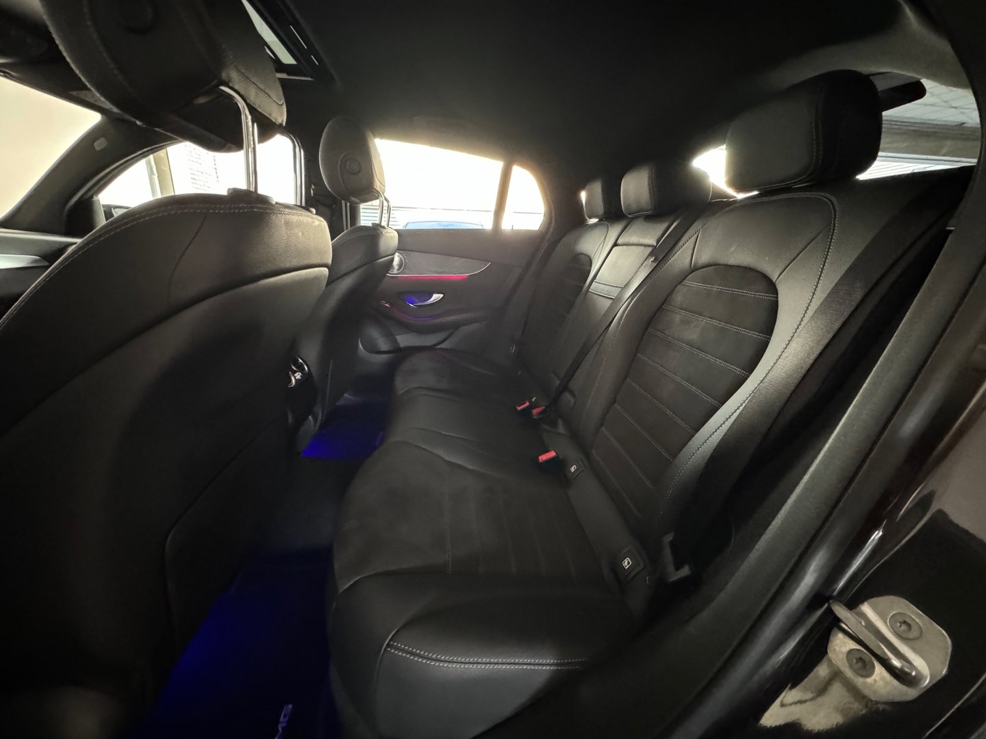 Mercedes-Benz GLC Coupé 300 4MATIC AMG Pano|ACC|Stoelverwarming|Camera
