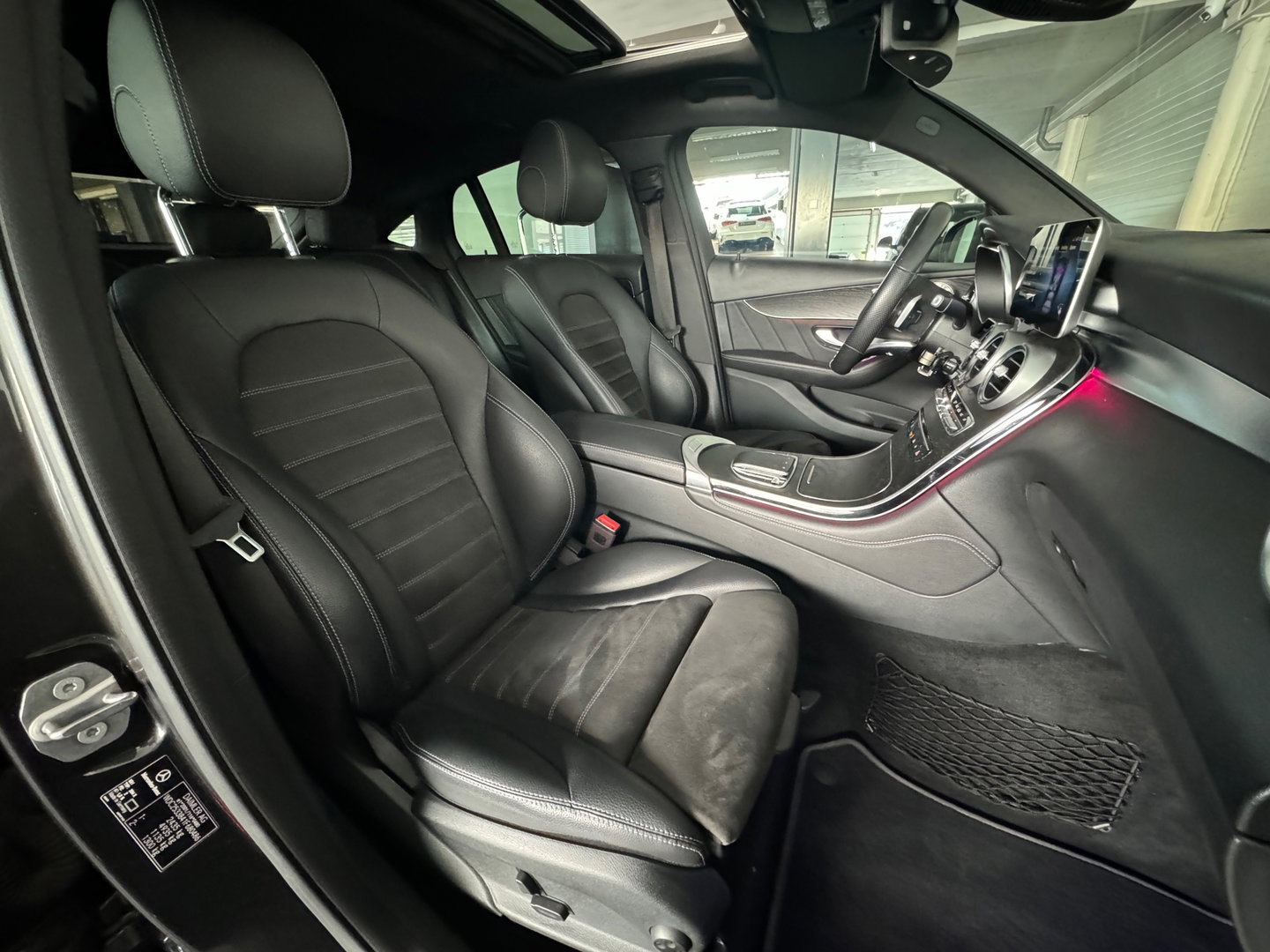 Mercedes-Benz GLC Coupé 300 4MATIC AMG Pano|ACC|Stoelverwarming|Camera