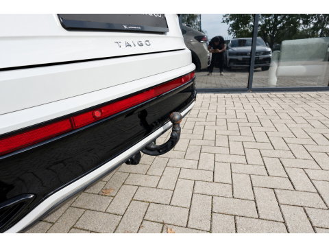 Volkswagen Taigo 1.5 TSI R-Line PANO KEYLESS CAM