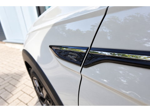 Volkswagen Taigo 1.5 TSI R-Line PANO KEYLESS CAM