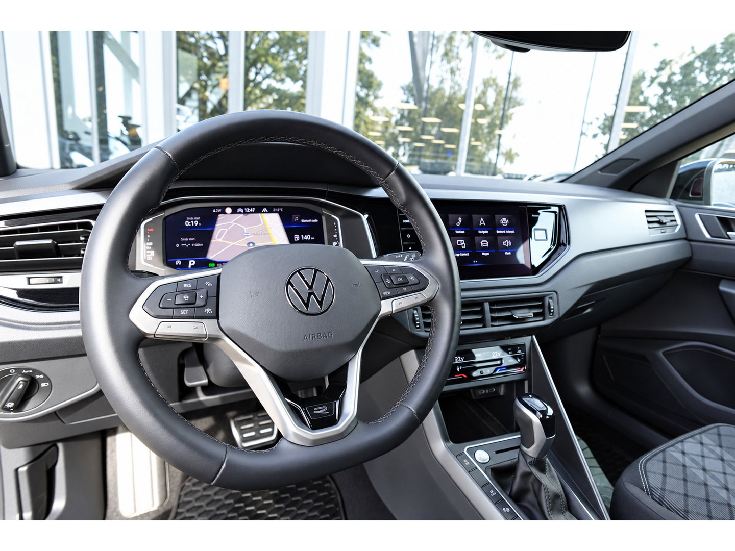 Volkswagen Taigo 1.5 TSI R-Line PANO KEYLESS CAM