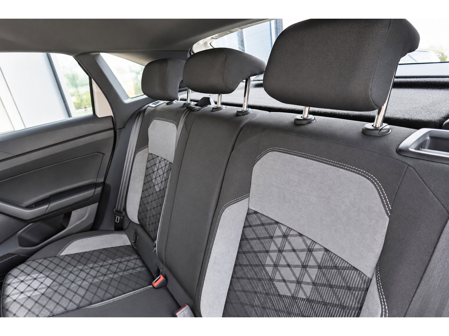 Volkswagen Taigo 1.5 TSI R-Line PANO KEYLESS CAM