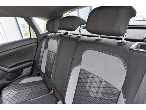 Volkswagen Taigo 1.5 TSI R-Line PANO KEYLESS CAM