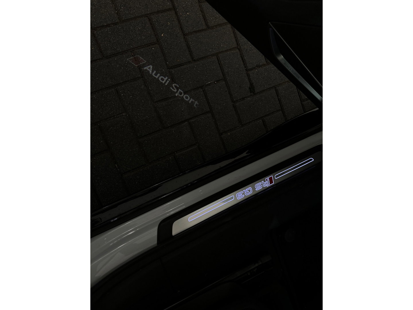 Audi RSQ3 Sportback 2.5 TFSI Pano|B&O|360|Carbon|Keyless|Blindspot