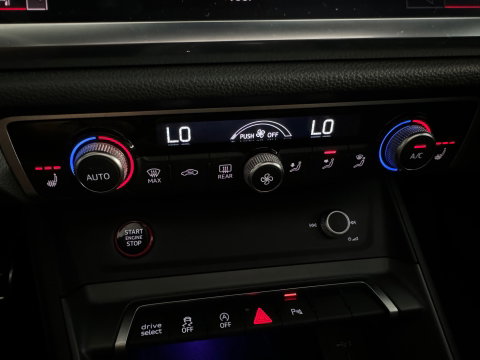 Audi RSQ3 Sportback 2.5 TFSI Pano|B&O|360|Carbon|Keyless|Blindspot