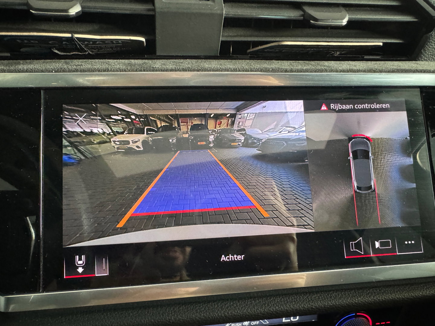 Audi RSQ3 Sportback 2.5 TFSI Pano|B&O|360|Carbon|Keyless|Blindspot
