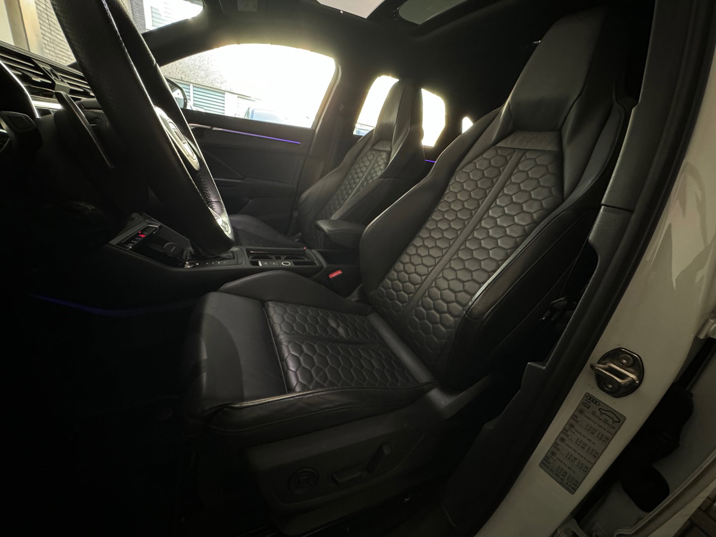 Audi RSQ3 Sportback 2.5 TFSI Pano|B&O|360|Carbon|Keyless|Blindspot