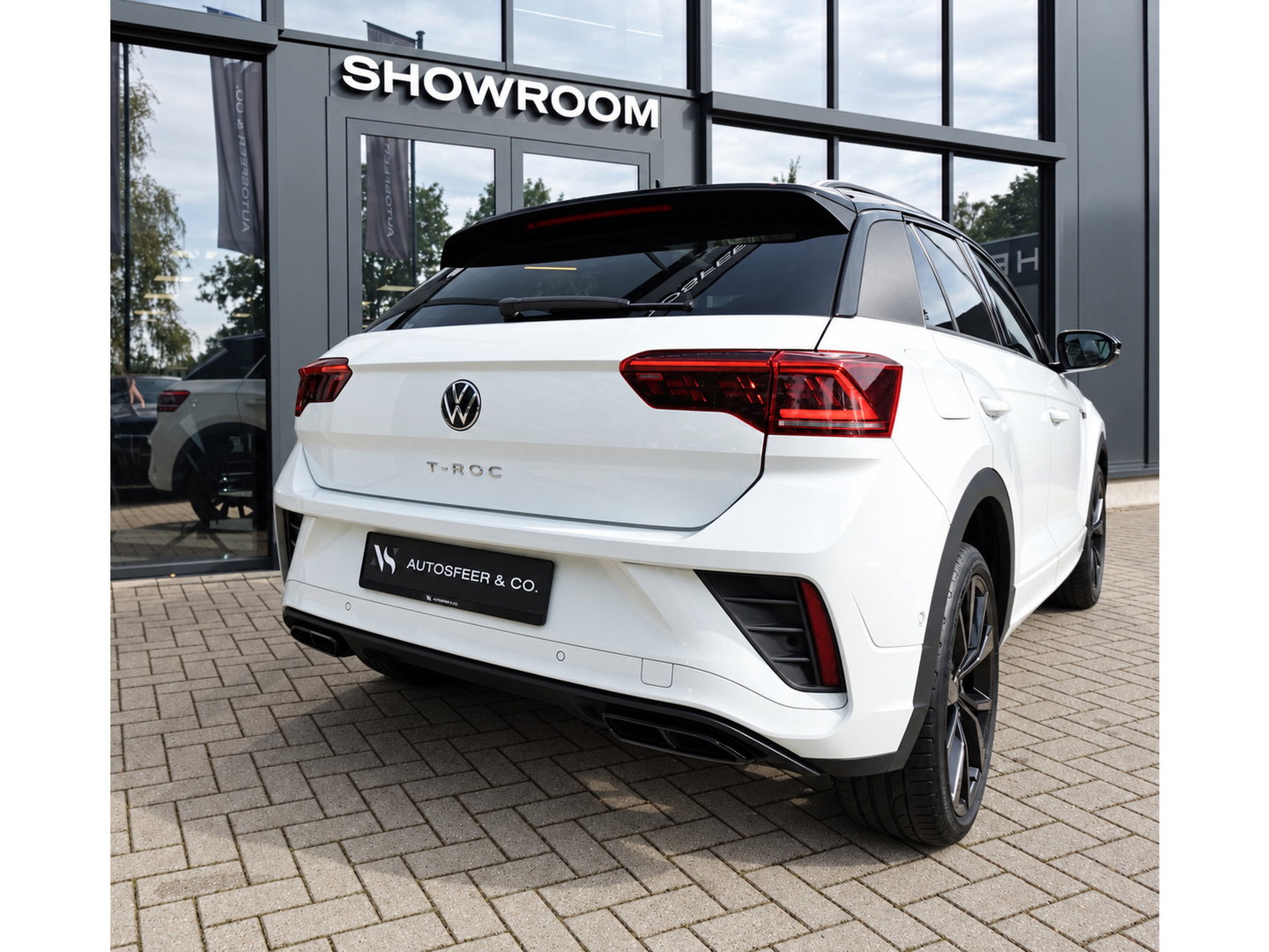 Volkswagen T-Roc 1.5 TSI R-Line PANO IQ.LIGHT KEYLESS VOL
