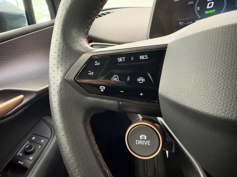 CUPRA Tavascan Essential 82 kWh ACC PDC Camera
