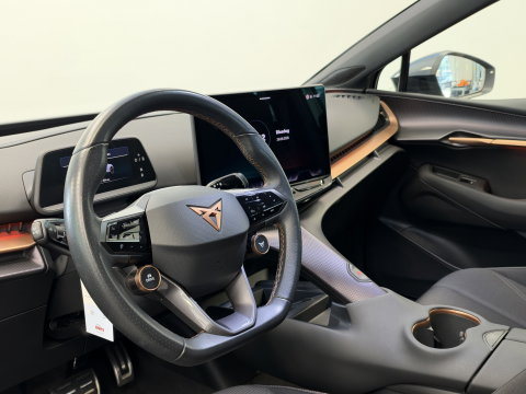 CUPRA Tavascan Essential 82 kWh ACC PDC Camera