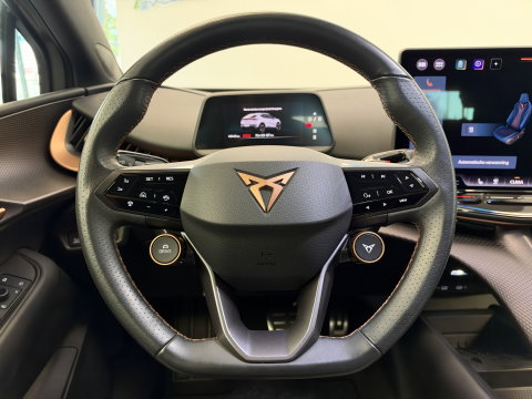CUPRA Tavascan Essential 82 kWh ACC PDC Camera