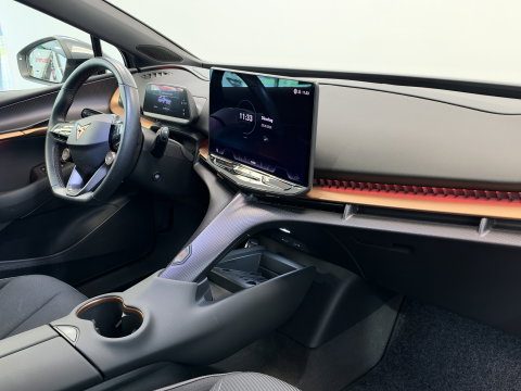CUPRA Tavascan Essential 82 kWh ACC PDC Camera