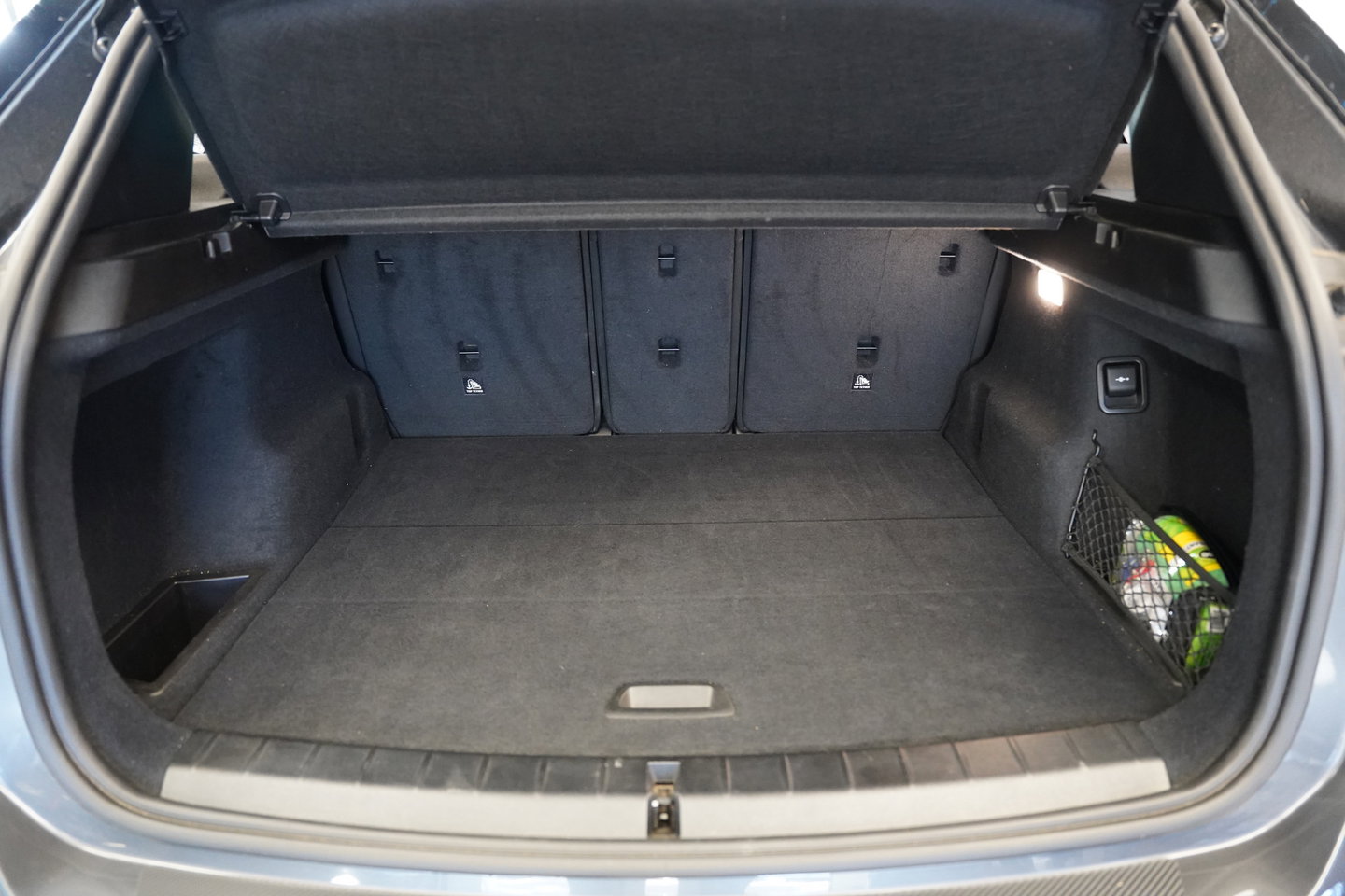 BMW X1 sDrive20i Executive Edition Cruise/Climate Head- UP NAP Trekhaak!