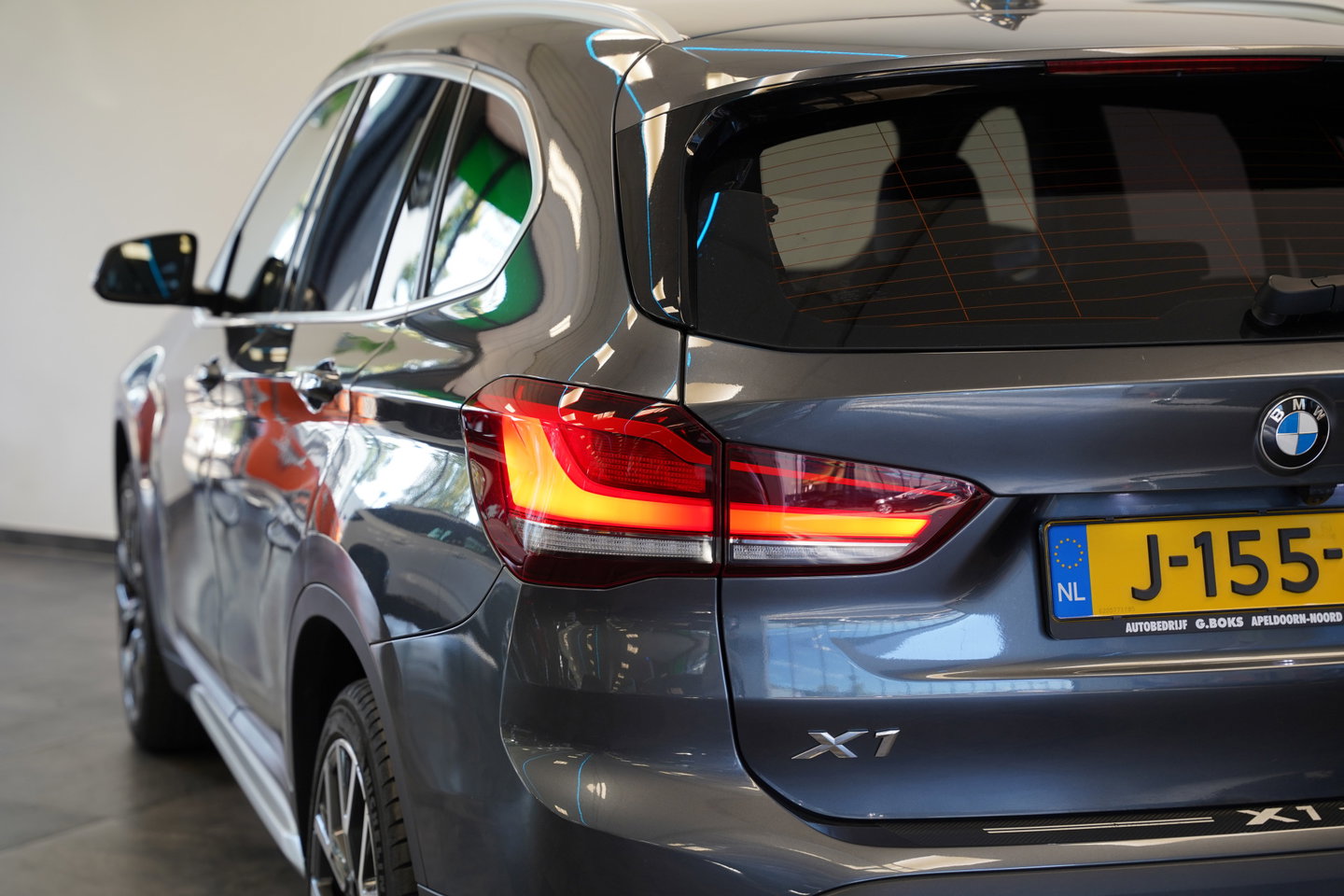 BMW X1 sDrive20i Executive Edition Cruise/Climate Head- UP NAP Trekhaak!