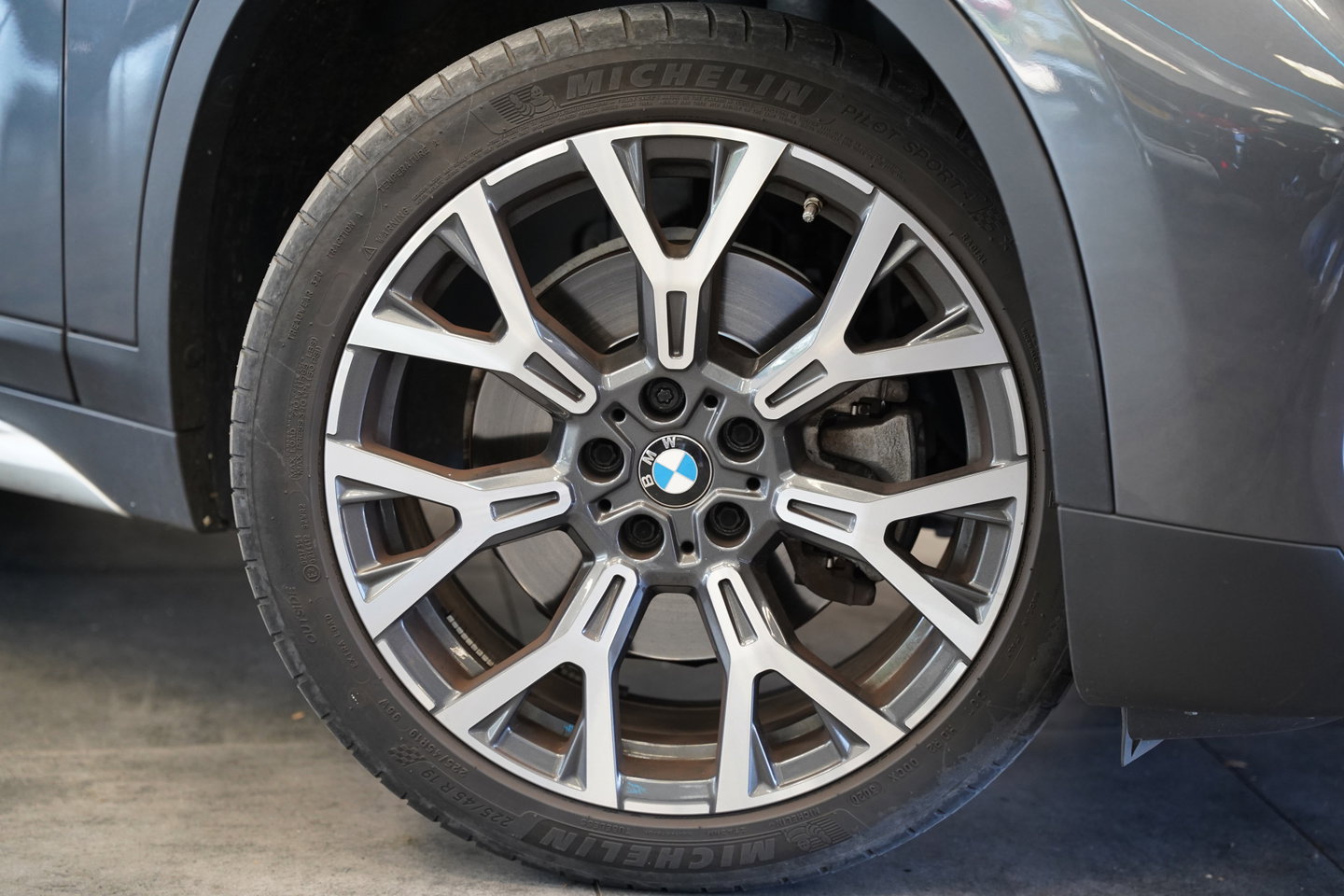 BMW X1 sDrive20i Executive Edition Cruise/Climate Head- UP NAP Trekhaak!