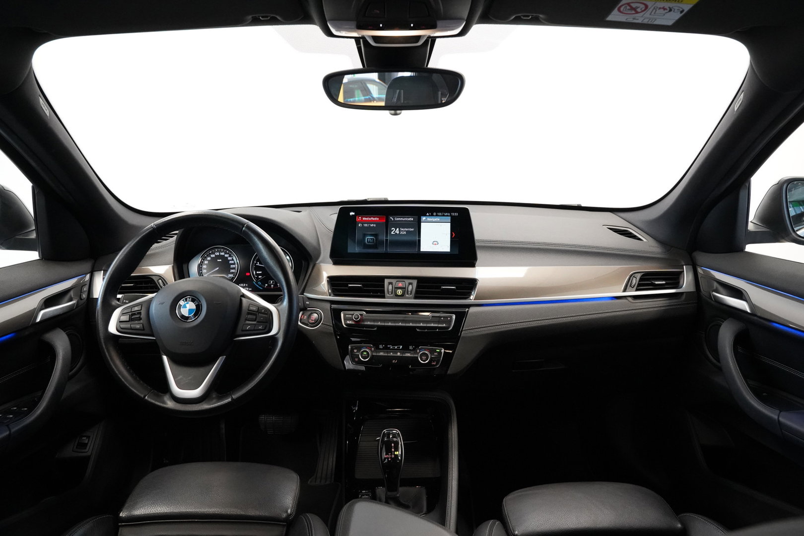 BMW X1 sDrive20i Executive Edition Cruise/Climate Head- UP NAP Trekhaak!