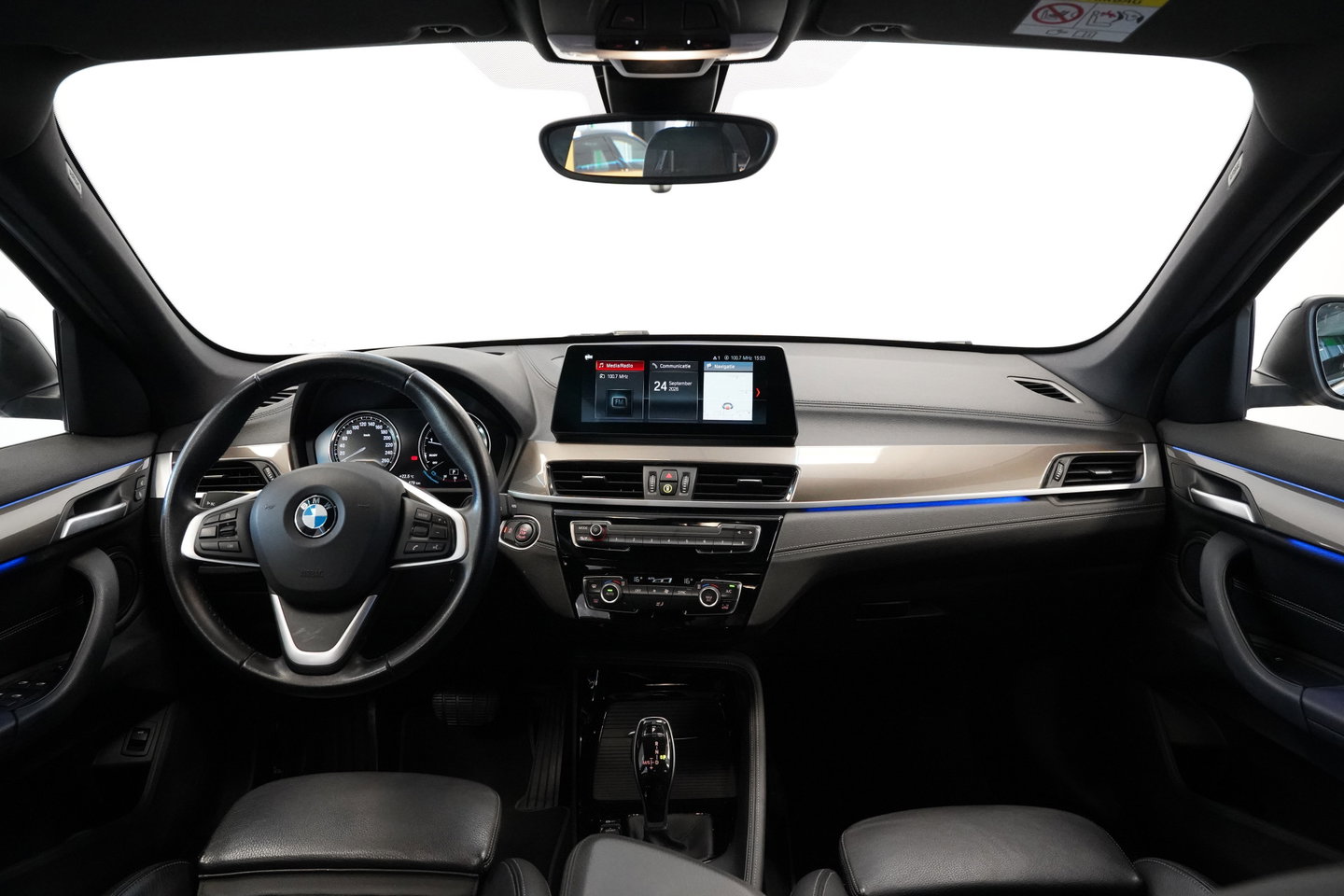 BMW X1 sDrive20i Executive Edition Cruise/Climate Head- UP NAP Trekhaak!