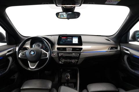 BMW X1 sDrive20i Executive Edition Cruise/Climate Head- UP NAP Trekhaak!