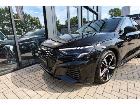 Audi A3 LIMOUSINE 35 TFSI Edition One PANO KEYLESS CAM VOL
