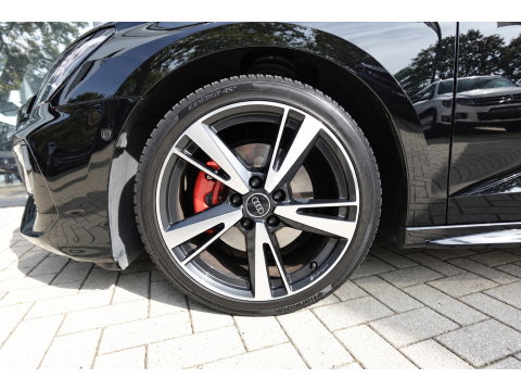 Audi A3 LIMOUSINE 35 TFSI Edition One PANO KEYLESS CAM VOL