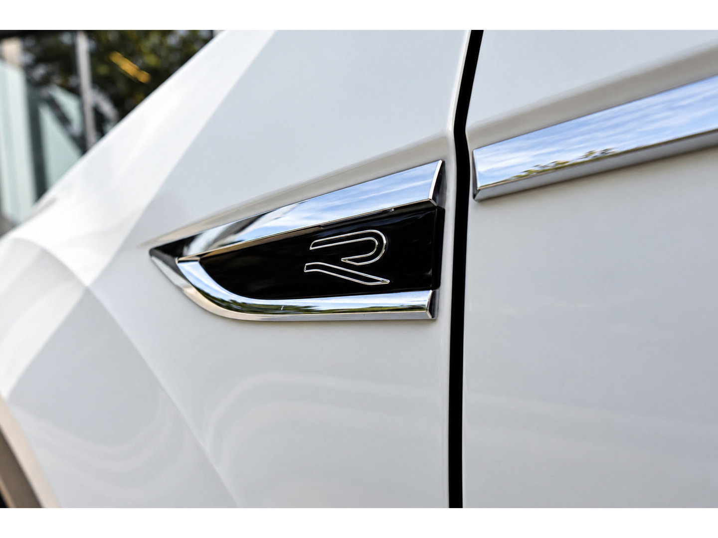 Volkswagen T-Roc 1.5 TSI R-Line PANO IQ.LIGHT KEYLESS VOL