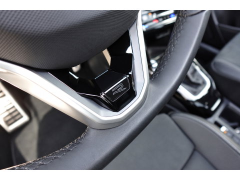Volkswagen T-Roc 1.5 TSI R-Line PANO IQ.LIGHT KEYLESS VOL