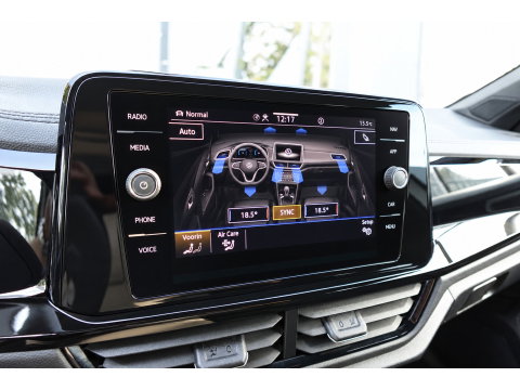 Volkswagen T-Roc 1.5 TSI R-Line PANO IQ.LIGHT KEYLESS VOL