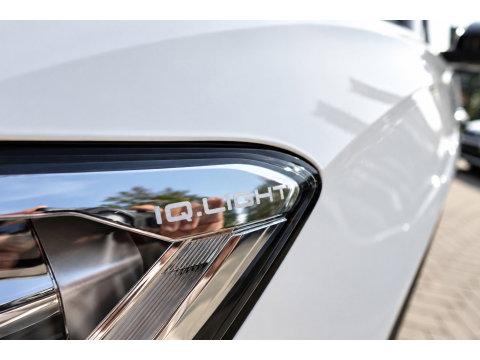 Volkswagen T-Roc 1.5 TSI R-Line PANO IQ.LIGHT KEYLESS VOL