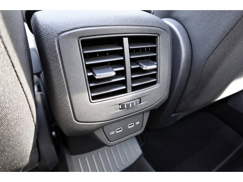 Volkswagen T-Roc 1.5 TSI R-Line PANO IQ.LIGHT KEYLESS VOL