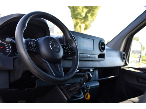 Mercedes-Benz Sprinter 314 2.2 CDI L2H2 RWD Black Edition Camera, Cruise, Carplay, Bearlock, Multimedia, Stoelverwarming, Betimmering, Uniek!