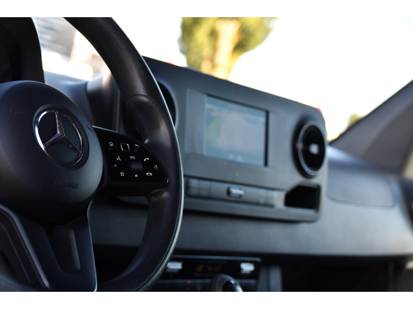 Mercedes-Benz Sprinter 314 2.2 CDI L2H2 RWD Black Edition Camera, Cruise, Carplay, Bearlock, Multimedia, Stoelverwarming, Betimmering, Uniek!