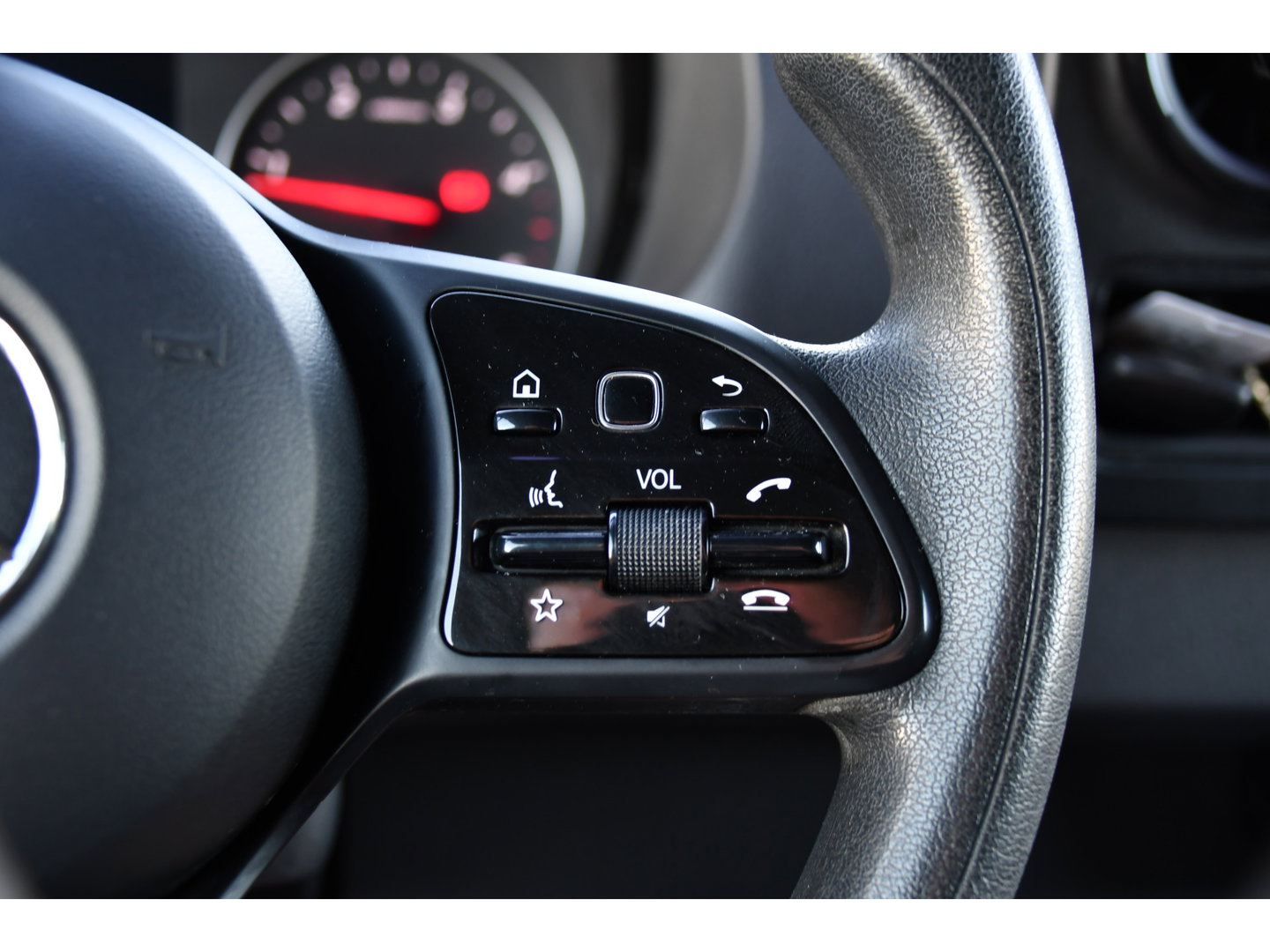 Mercedes-Benz Sprinter 314 2.2 CDI L2H2 RWD Black Edition Camera, Cruise, Carplay, Bearlock, Multimedia, Stoelverwarming, Betimmering, Uniek!