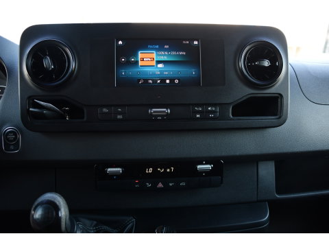 Mercedes-Benz Sprinter 314 2.2 CDI L2H2 RWD Black Edition Camera, Cruise, Carplay, Bearlock, Multimedia, Stoelverwarming, Betimmering, Uniek!