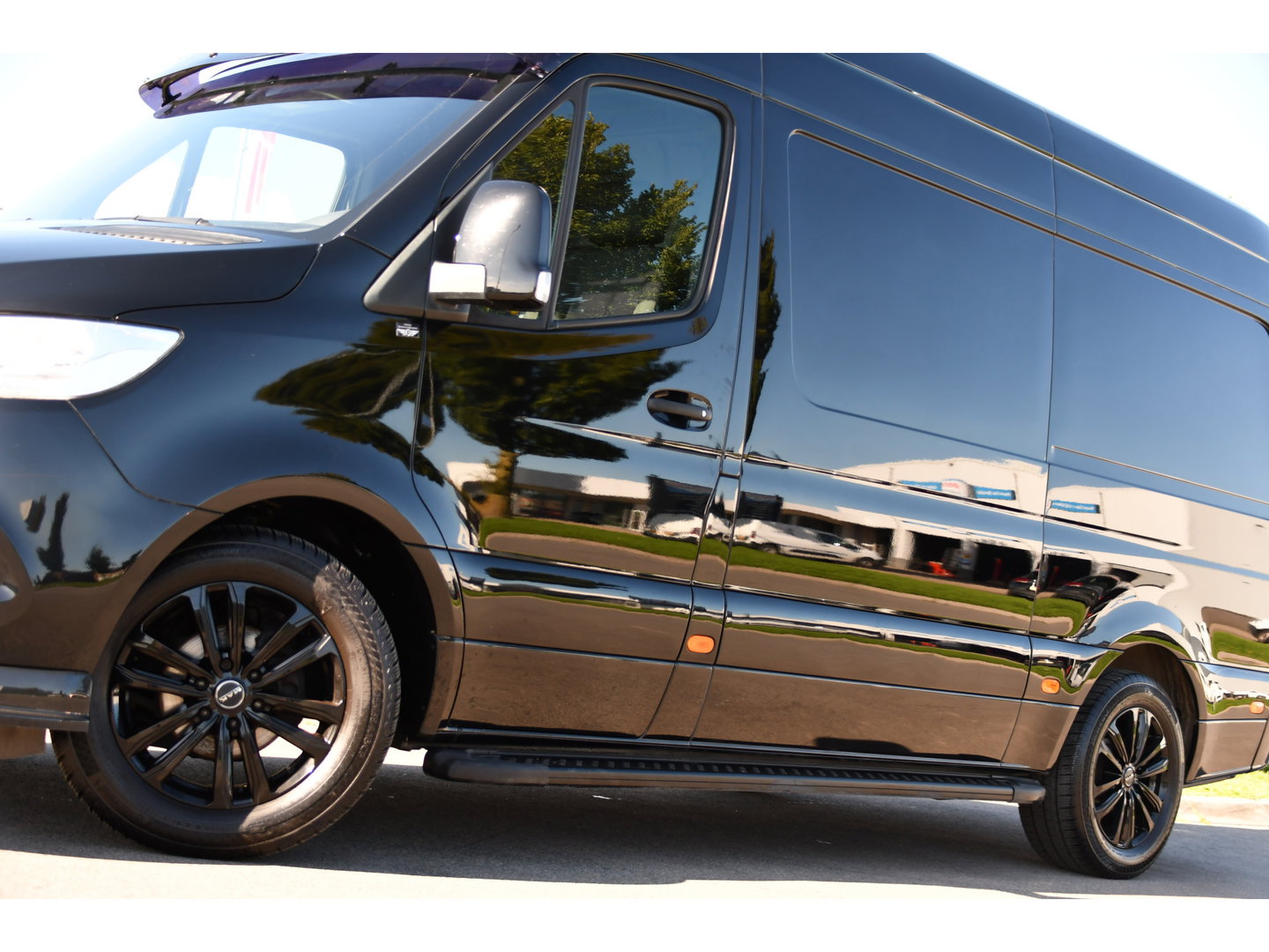 Mercedes-Benz Sprinter 314 2.2 CDI L2H2 RWD Black Edition Camera, Cruise, Carplay, Bearlock, Multimedia, Stoelverwarming, Betimmering, Uniek!