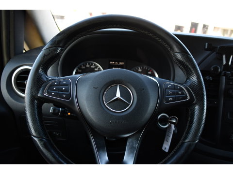 Mercedes-Benz Vito 114 CDI Lang DC AMG Edition Camera, Cruise, LED, 2 x Schuifdeur, Automaat, Trekhaak, NAVI, Uniek!