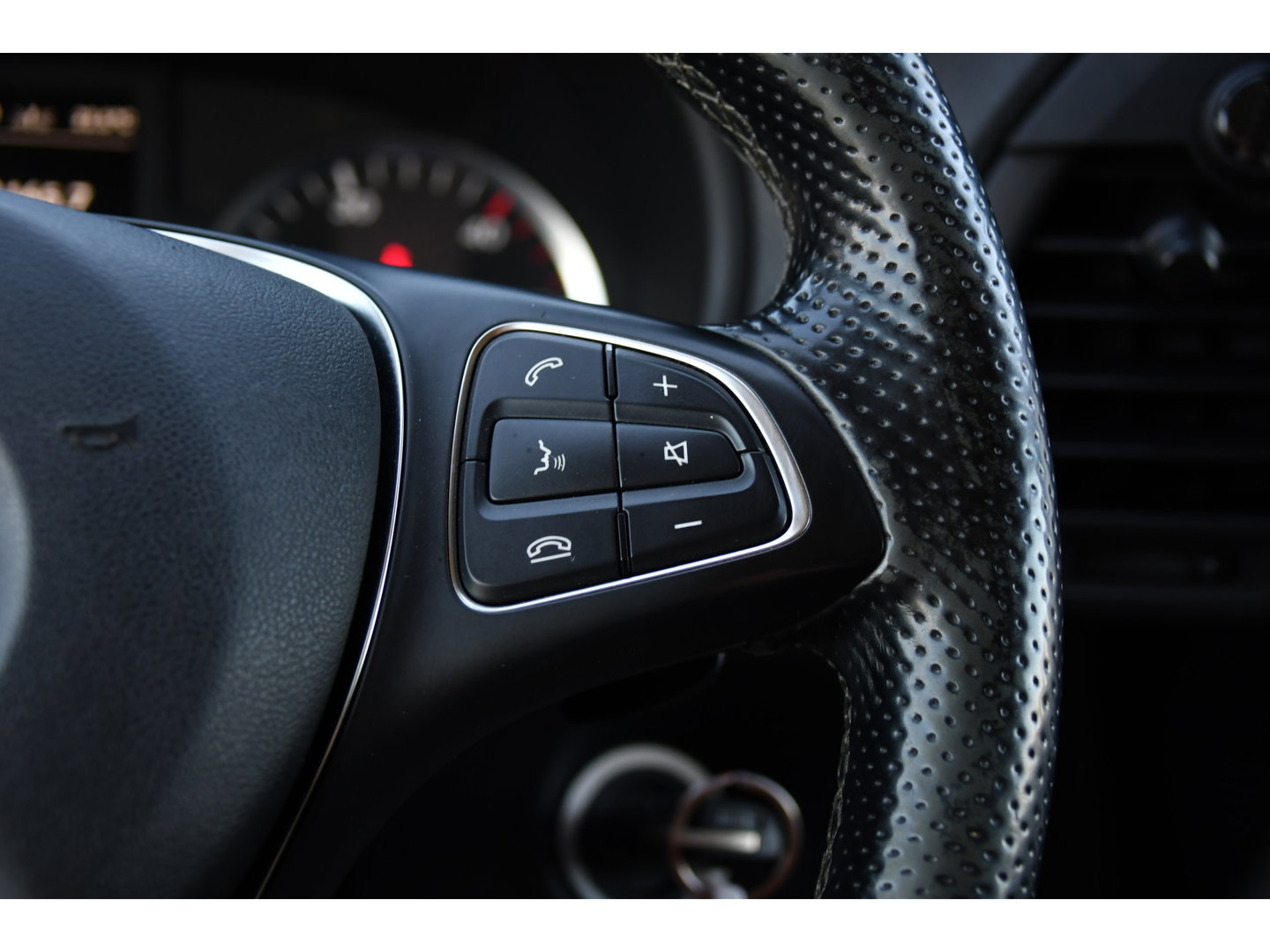 Mercedes-Benz Vito 114 CDI Lang DC AMG Edition Camera, Cruise, LED, 2 x Schuifdeur, Automaat, Trekhaak, NAVI, Uniek!