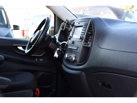 Mercedes-Benz Vito 114 CDI Lang DC AMG Edition Camera, Cruise, LED, 2 x Schuifdeur, Automaat, Trekhaak, NAVI, Uniek!