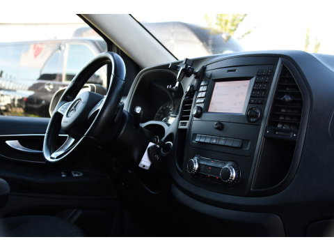 Mercedes-Benz Vito 114 CDI Lang DC AMG Edition Camera, Cruise, LED, 2 x Schuifdeur, Automaat, Trekhaak, NAVI, Uniek!