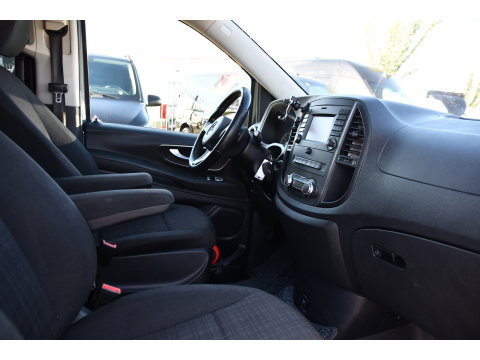 Mercedes-Benz Vito 114 CDI Lang DC AMG Edition Camera, Cruise, LED, 2 x Schuifdeur, Automaat, Trekhaak, NAVI, Uniek!
