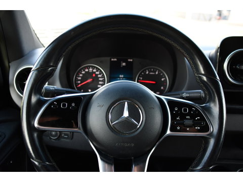 Mercedes-Benz Sprinter 319 V6 3.0 CDI L2H2 PB Edition Camera, Carplay, LED, Leder, 10,5'' Mbux, Stoelverwarming, Elektrische Deur, Automaat, Geveerde Stoel, Uniek!