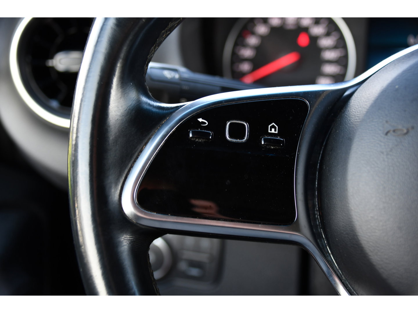 Mercedes-Benz Sprinter 319 V6 3.0 CDI L2H2 PB Edition Camera, Carplay, LED, Leder, 10,5'' Mbux, Stoelverwarming, Elektrische Deur, Automaat, Geveerde Stoel, Uniek!