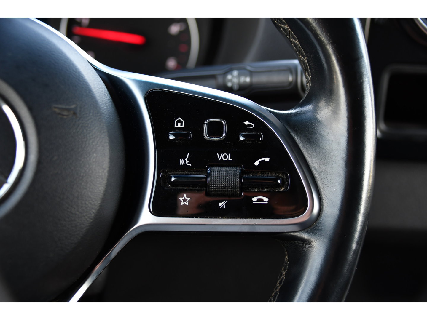 Mercedes-Benz Sprinter 319 V6 3.0 CDI L2H2 PB Edition Camera, Carplay, LED, Leder, 10,5'' Mbux, Stoelverwarming, Elektrische Deur, Automaat, Geveerde Stoel, Uniek!