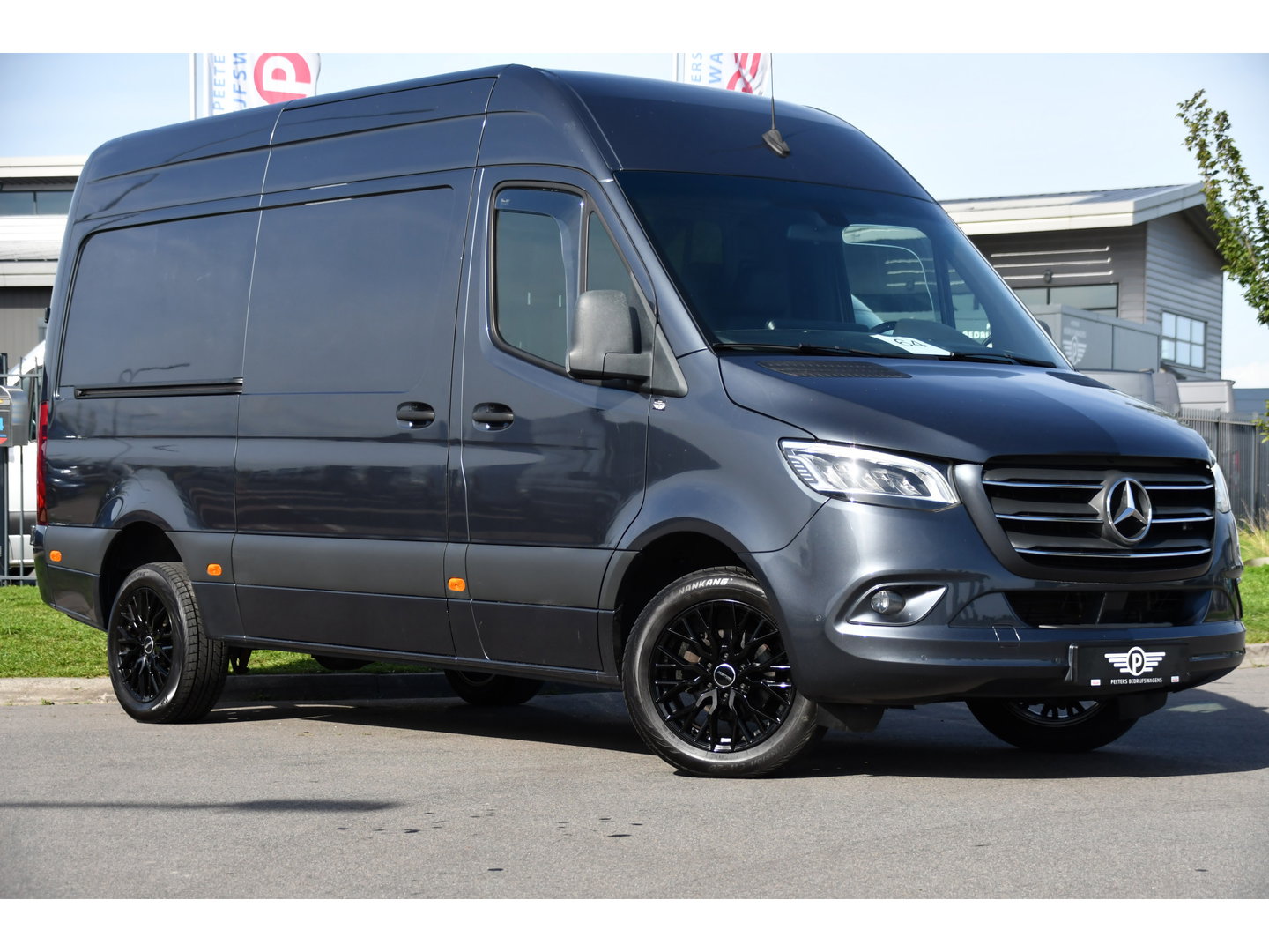 Mercedes-Benz Sprinter 319 V6 3.0 CDI L2H2 PB Edition Camera, Carplay, LED, Leder, 10,5'' Mbux, Stoelverwarming, Elektrische Deur, Automaat, Geveerde Stoel, Uniek!