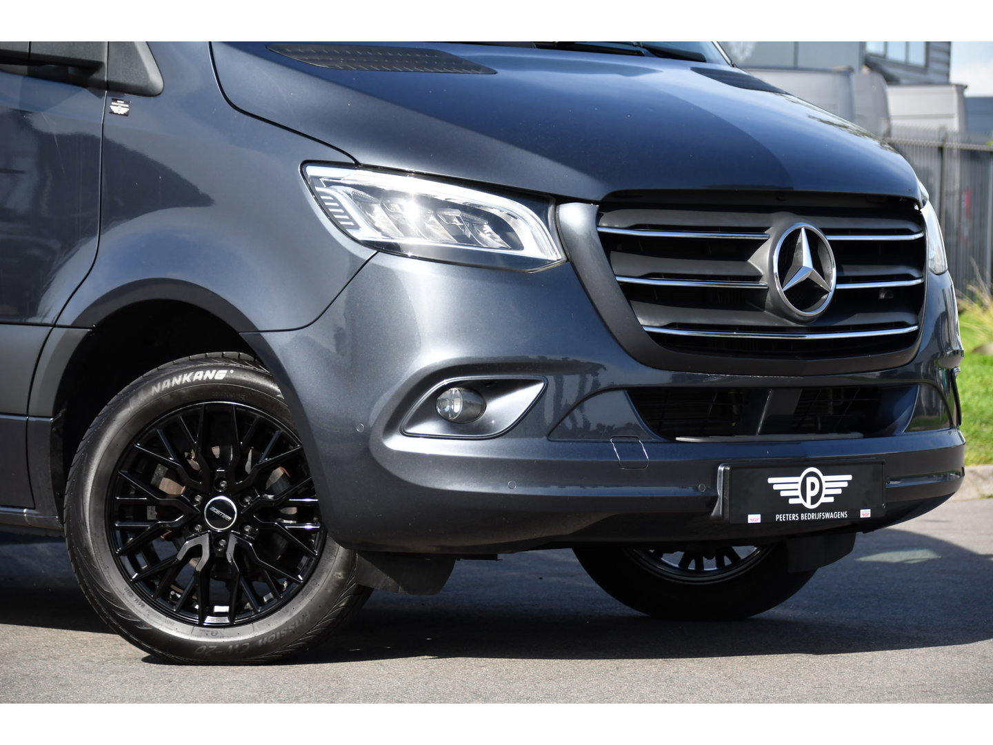 Mercedes-Benz Sprinter 319 V6 3.0 CDI L2H2 PB Edition Camera, Carplay, LED, Leder, 10,5'' Mbux, Stoelverwarming, Elektrische Deur, Automaat, Geveerde Stoel, Uniek!