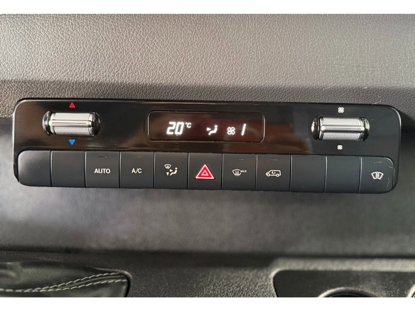 Mercedes-Benz Sprinter 316 2.2 CDI L2H1 PB Edition 360 Camera, Cruise, LED, 3500kg Trekhaak, 10,5'' Mbux, Voorruit Verwarming, Multimedia, 164pk, Uniek!